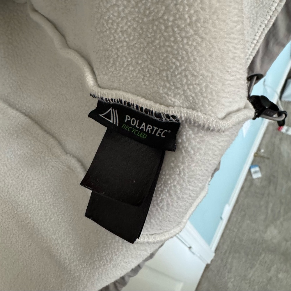 North Face, Denali Hoodie, XS, White with Gray hooded jacket - Picture 4 of 6